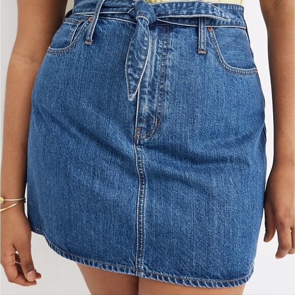 {SEE Comments} Madewell | Rigid Denim Mini Skirt - Picture 3 of 16